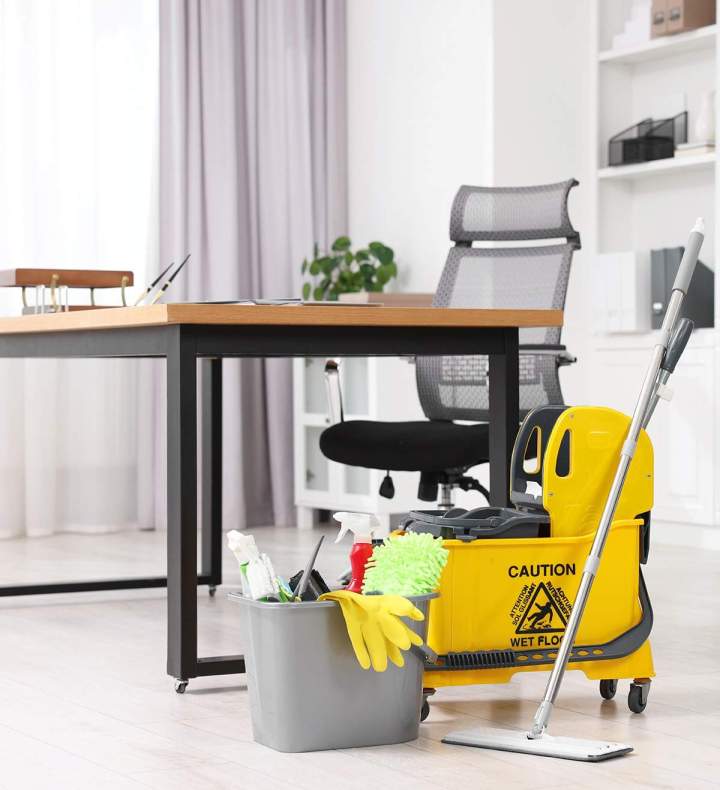 Nettoyage de bureaux, commerces, sites industriels et autres.